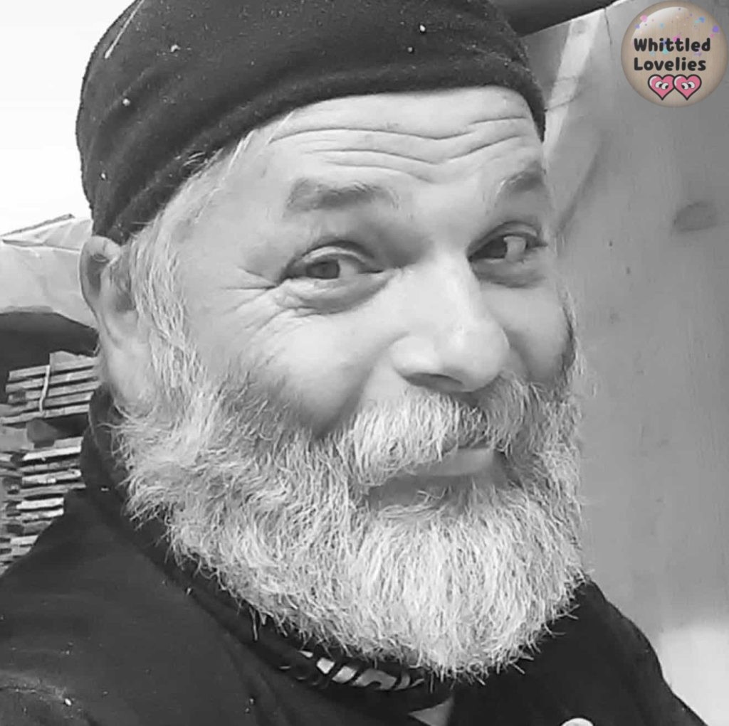 Barba Brisiu: un chainsaw carver italiano - foto instagram di Barba Brisiu