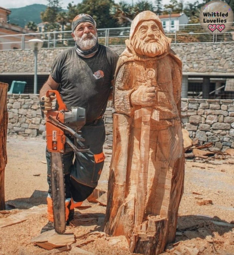 Barba Brisiu: un chainsaw carver italiano - foto in evidenzaBarba Brisiu: an Italian chainsaw carver - photo highlights