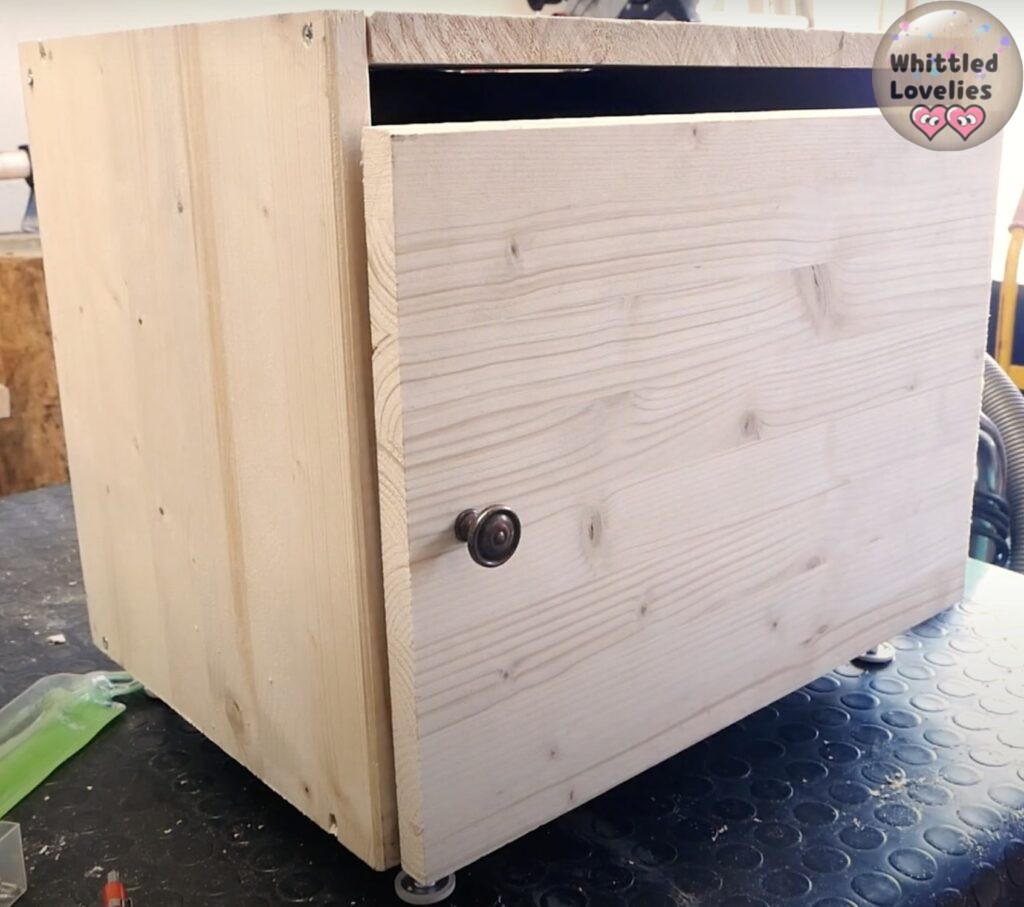 DIY Camping Box tutorial: how to make it, finished assembled ready to color