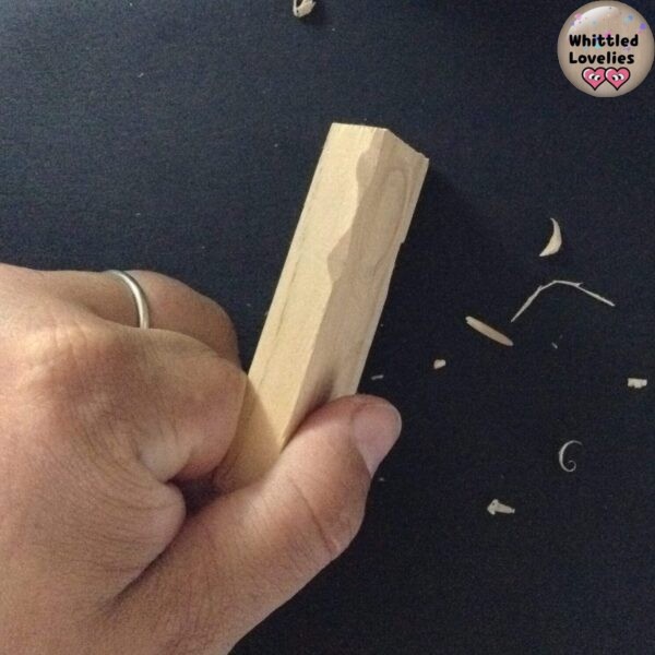 Intaglio legno a coltello: 4 tagli base - esempio di vee-cut finito