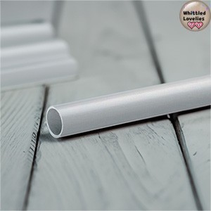 Decorazioni in legno: un uovo di Pasqua meccanizzato - generic photo pvc tube